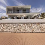 Atopetra Villa