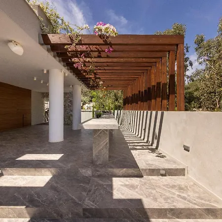 Villa Atopetra